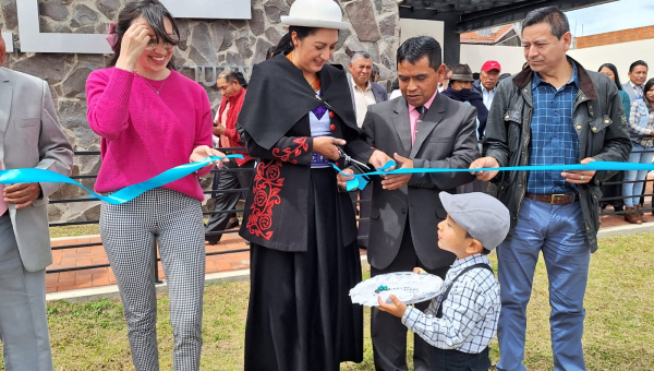 ENTREGA DE CASA COMUNAL EN EL CASERÍO SAN JUAN